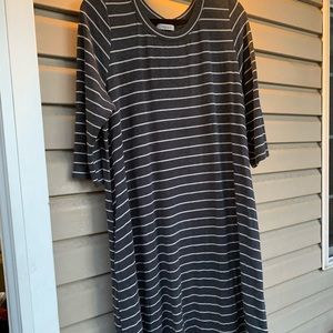 NWOT Gray 3/4 Sleeve Stripes Dress